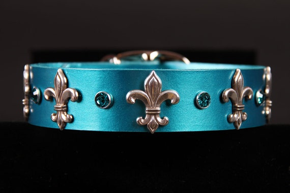 Leather Fleur De Lis Dog Collar Leather Fleur De Lis Dog Collar