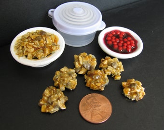 1:6 scale Stuffing & cranberries set for Barbie, Ginny, Fashion Royalty, Blythe, or Momoko, Tyler, Poppy Parker