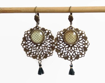 Boucles d'orelles créoles avec perles en verre nacré marron breloque