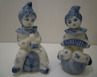 BLUE and WHITE CLOWN Figurines.Children Musicians Delft Style Figurines. Vintage 1950's. Collectible Musician Ornaments. Figurines Children.