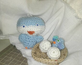 Mommy and baby bird with nest of eggs 5" high crocheted