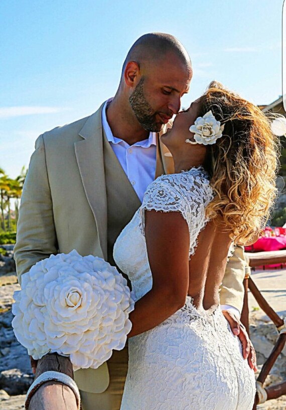 Bridal White Glamelia Bouquet