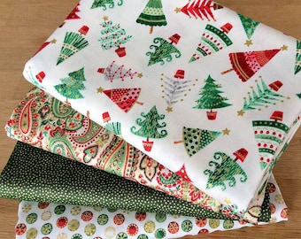 TRADITIONAL CHRISTMAS Fat Quarter Bundle G Quilting Craft Cotton Fabric by Makower 2017