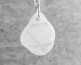 Embossed White Sea Glass// SeaGlass Pendant// Sea Glass Necklace// Genuine SeaGlass// Beach Glass Necklace// Sea Glass Jewelry