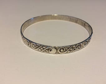 Sweet Silver Vintage Bangle