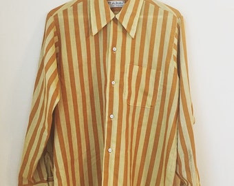 GROOVY VINTAGE 1960s Mens Shirt/Sir Walter MEDIUM