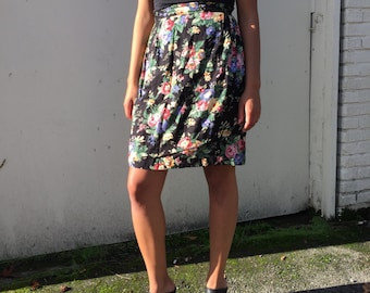 90s Black Floral High Waist Skirt. 1990s Wrap Skirt. Medium.