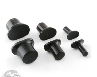 Black Horn Labret Plug (10G - 15mm)