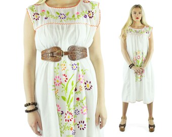 70s Floral Embroidered Dress Sleeveless Cotton Sundress 1970s Large L Hippie Boho Festival Fashion Muumuu Lounge Caftan Dress