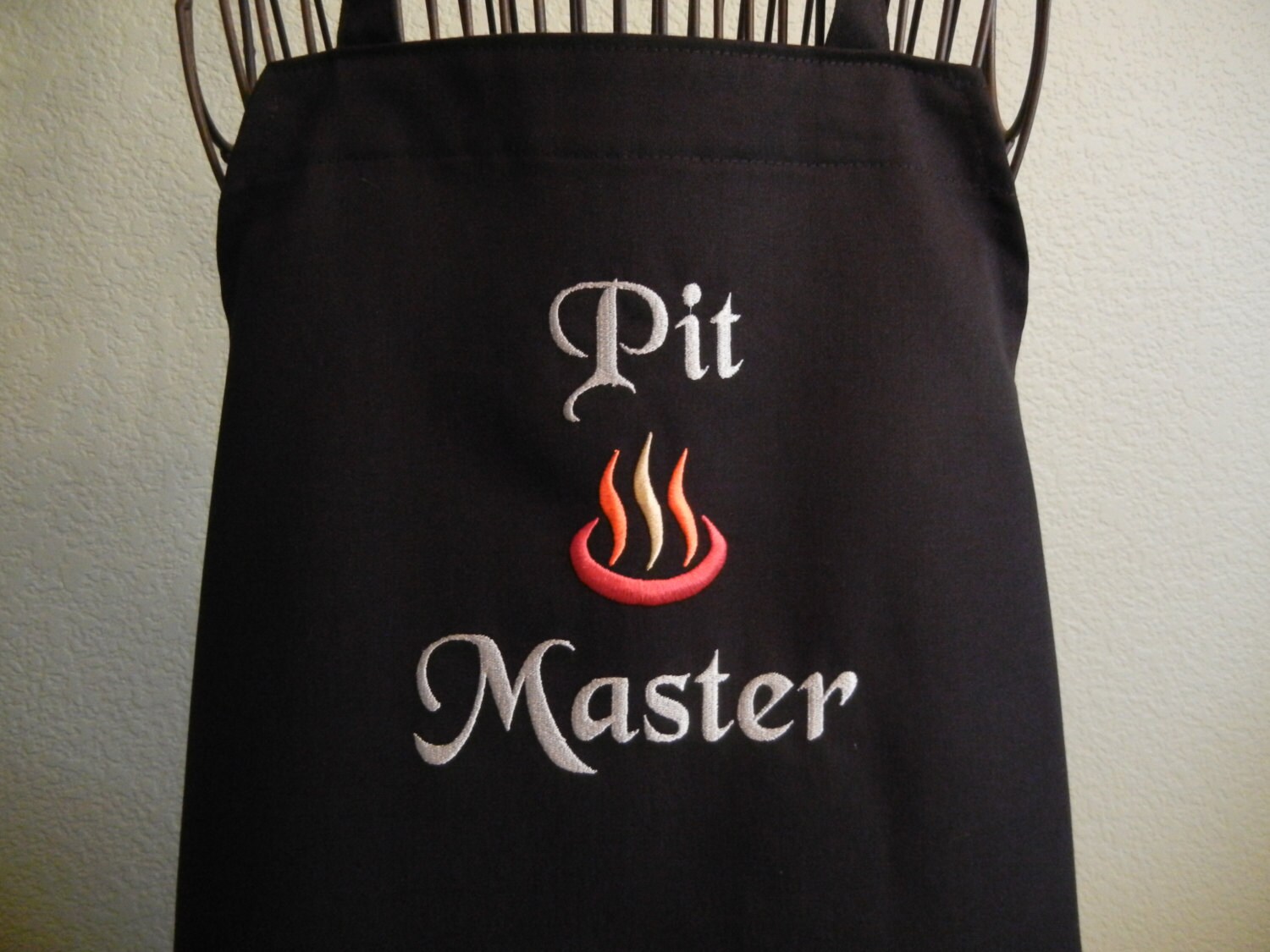 PIT MASTER Embroidered Apron Mens Barbecue Aprons Novelty