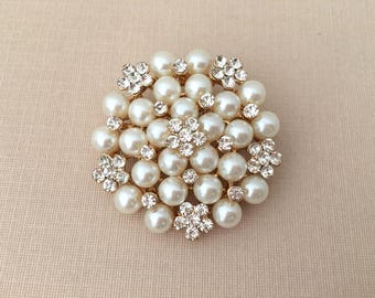 Gold Pearl Brooch.Gold Pearl Pin.Rhinestone Pearl Brooch.Gold rhinestone brooch.Gold pearl Broach.gold crystal pearl.Gold wedding Brooch Pin
