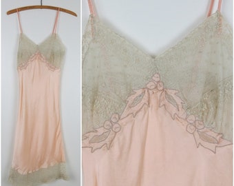 Vintage 30s/40s Peach & Lace Full Slip - Beau Monde - Bust 30 (B3)