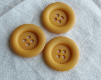 Yellow Vintage Plastic Coat Buttons 3.8 cm Sewing / Knitting / Set of 3 / Crochet / Needlecraft / Reversible / Art and Craft / Pretty