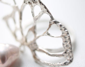 Ring with pearl "art-bionics" | Silver | Textured |