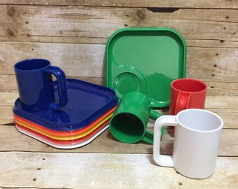 Ingrid Chicago Snax Set 4 Mugs 6 Plates Modern Stacking Melamine Camping Picnic