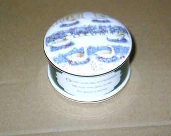 Wedgwood 12 Days of Christmas 6 Geese a Laying Box