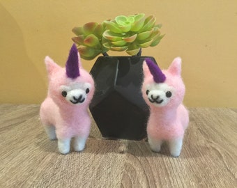 Needle Felt Alpaca Unicorn - Kawaii Pink Alpaca - Anime - Felt Animals - Alpaca Plush - Llama - Wool - Baby Shower Gift - Miniatures