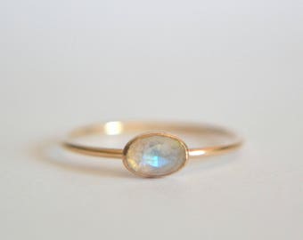 14k Solid Gold Oval Moonstone Ring, 14k Gold Moonstone Oval Ring, Moonstone Ring Gold, Moonstone Gold Ring, Rose Gold Moonstone, Stacking