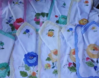 set of 9 applique placemats and napkins