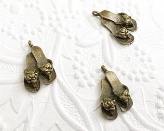 Flip Flop Charms, Sandal Charms, Slipper Charms, Bronze Charms, 23mm x 15mm, BPC011