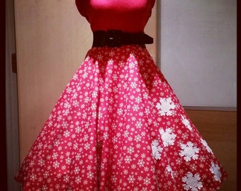 1950's, 50's, vintage, retro, pin-up, style red snowflake Christmas full circle skirt size 29.5 inch waist with white felt snowflakes
