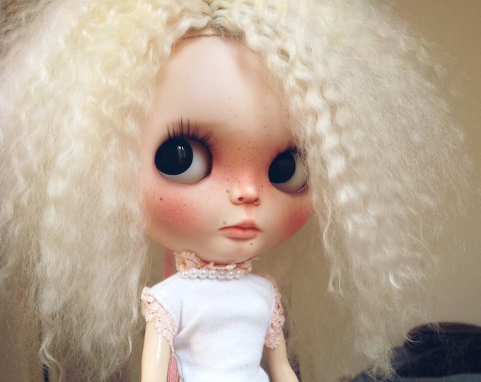 Blythe doll custom by Taradolls