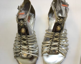 Gladiator sandals, Womens Size 5 , Girls size 5 ,Gladiators,designer sandals, like new,worn once,womens sandals,girls sandals,silver sandals