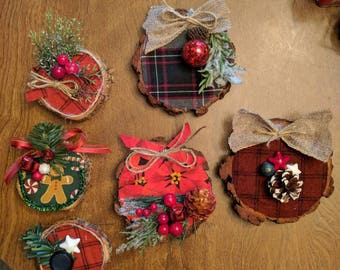 Ornaments pine and cedarwood