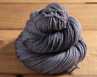 Worsted Weight Merino Yarn - Smokin - Cuddlesome