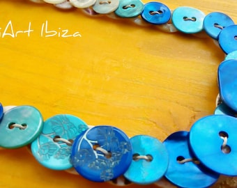 Mother of Pearl buttons necklace # Aqua # Mother of Pearl Buttons Necklace