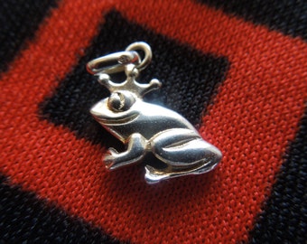Sterling Frog Charm Vintage Grimms Fairy Tale Frog Prince Charm Sterling Silver Charm for Bracelet from Charmhuntress 03514
