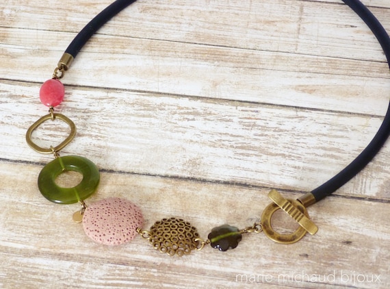 Short boho necklace, Allergy free necklace, Bold necklace, Colorful necklace, Rubber necklace, Free shipping, Boho jewelry, Front clasp