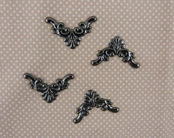 Four corners, metal embellishment scrapbooking