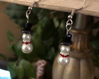 Peral Snowman Earrings, Peral Holiday Earrings, Peral Christmas Earrings