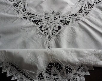 Antique white Battenburg lace tablecloth.Kitchen&dining.1950's