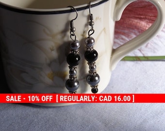 Beaded Earrings (2 pairs)