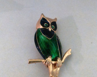 Vtg. Gold, Green, and Blue Owl Birched on a Branch Brooch # A2718