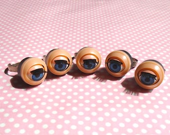 I am doll eyes ring