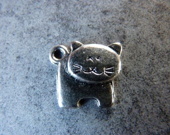 5 silver metal cat charms