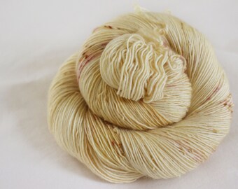 Cranberry Scones - Sandpiper - 100% superwash merino singles yarn