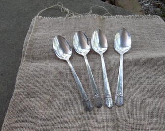 4 EVERLASTING Silver Plate Dessert Spoons Vintage Silverplate Flatware Wedding Decorations Table Decor French Country Prairie