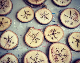 Wooden Snowflake Ornament (Set of 5)
