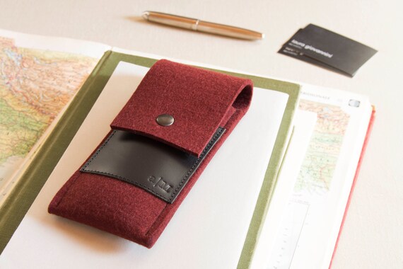 Felt and leather PEN HOLDER, sunglasses case, pencil case, maroon and black, wool felt, handmade, made in Italy