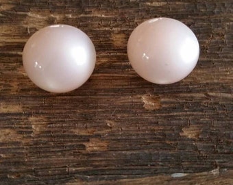 Free Shipping, Vintage dome earrings, screwback, pink
