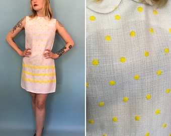 Small 1960s white polka dot Peter Pan collar shift dress