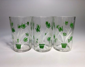 Vintage Swanky Swigs Green Tulip Flowers Juice Glasses 3.5" tall Set Of 3