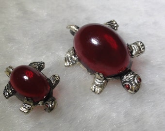 Jelly Belly Turtle Brooch Scatter Brooch Pins Lucite Jelly Belly Pins C Clasp Vintage Brooches Turtle Jewelry Red jelly Belly Brooches
