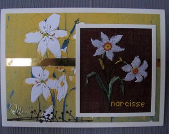 White daffodils painted and embroidered table