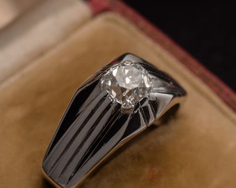 Art Deco 1.2ct Cushion Cut Diamond Solitaire Ring in Platinum, c1930