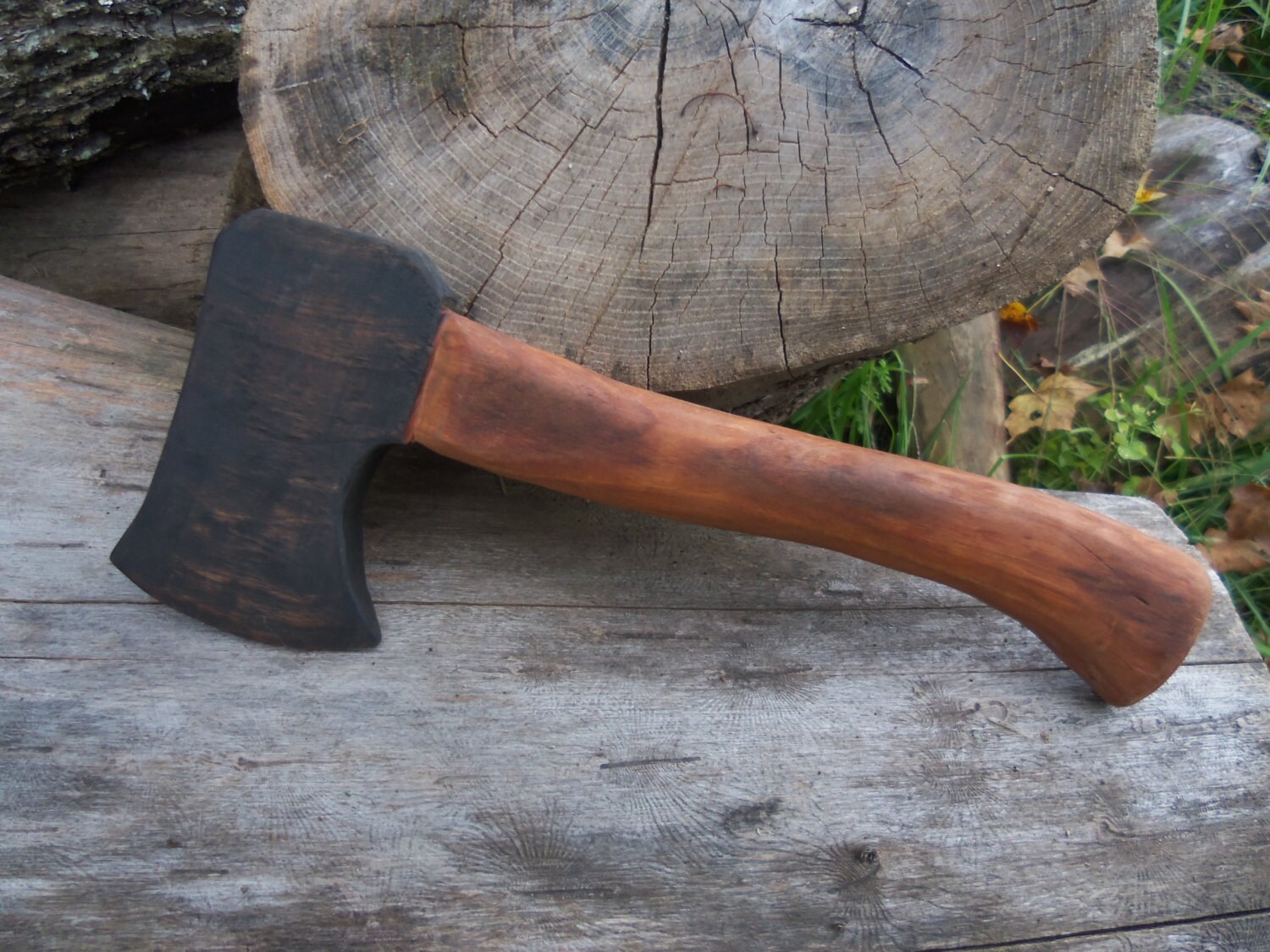 toy-wooden-hatchet